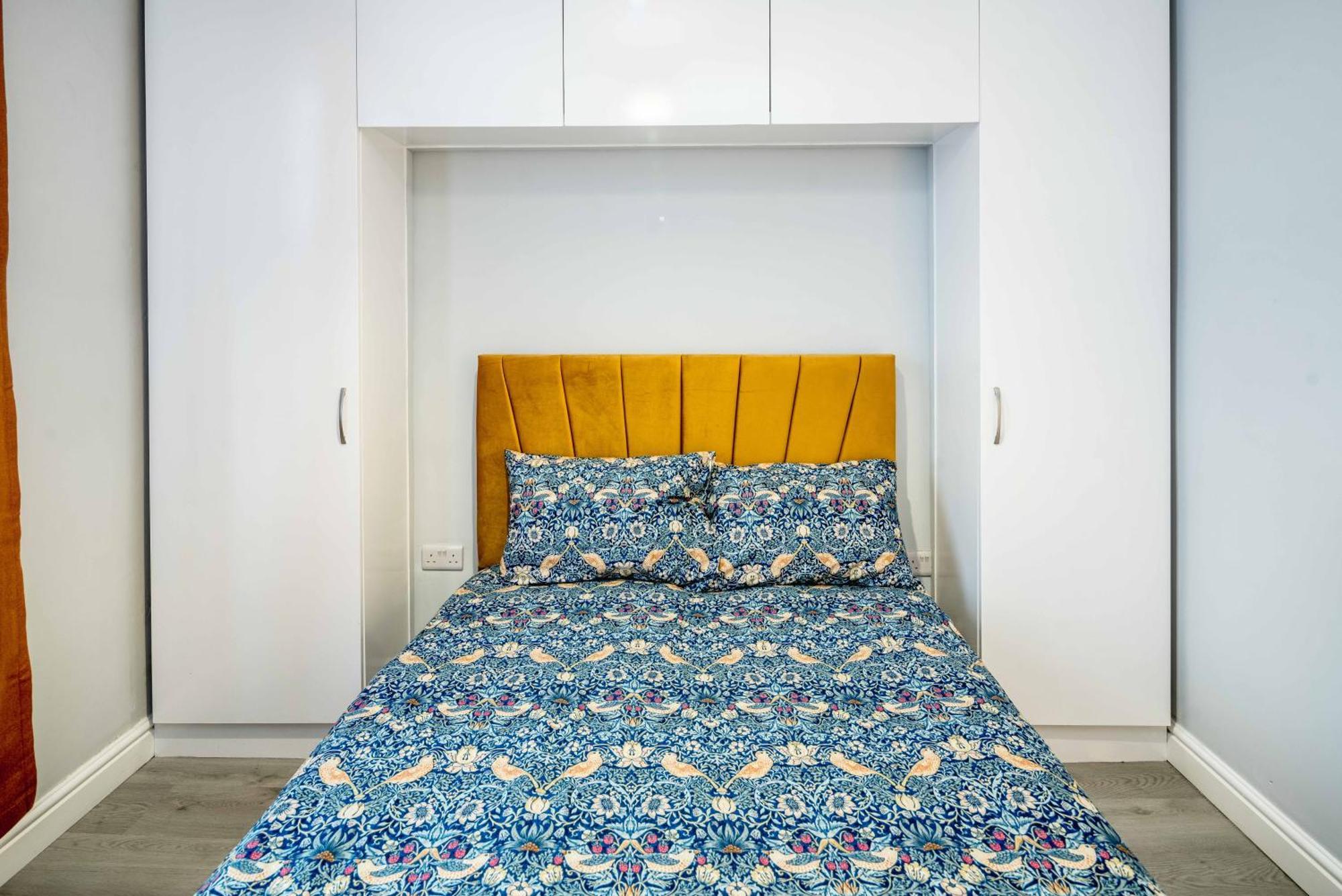 בדפורד Free Parking, 2 Beds,Close To Train Station מראה חיצוני תמונה