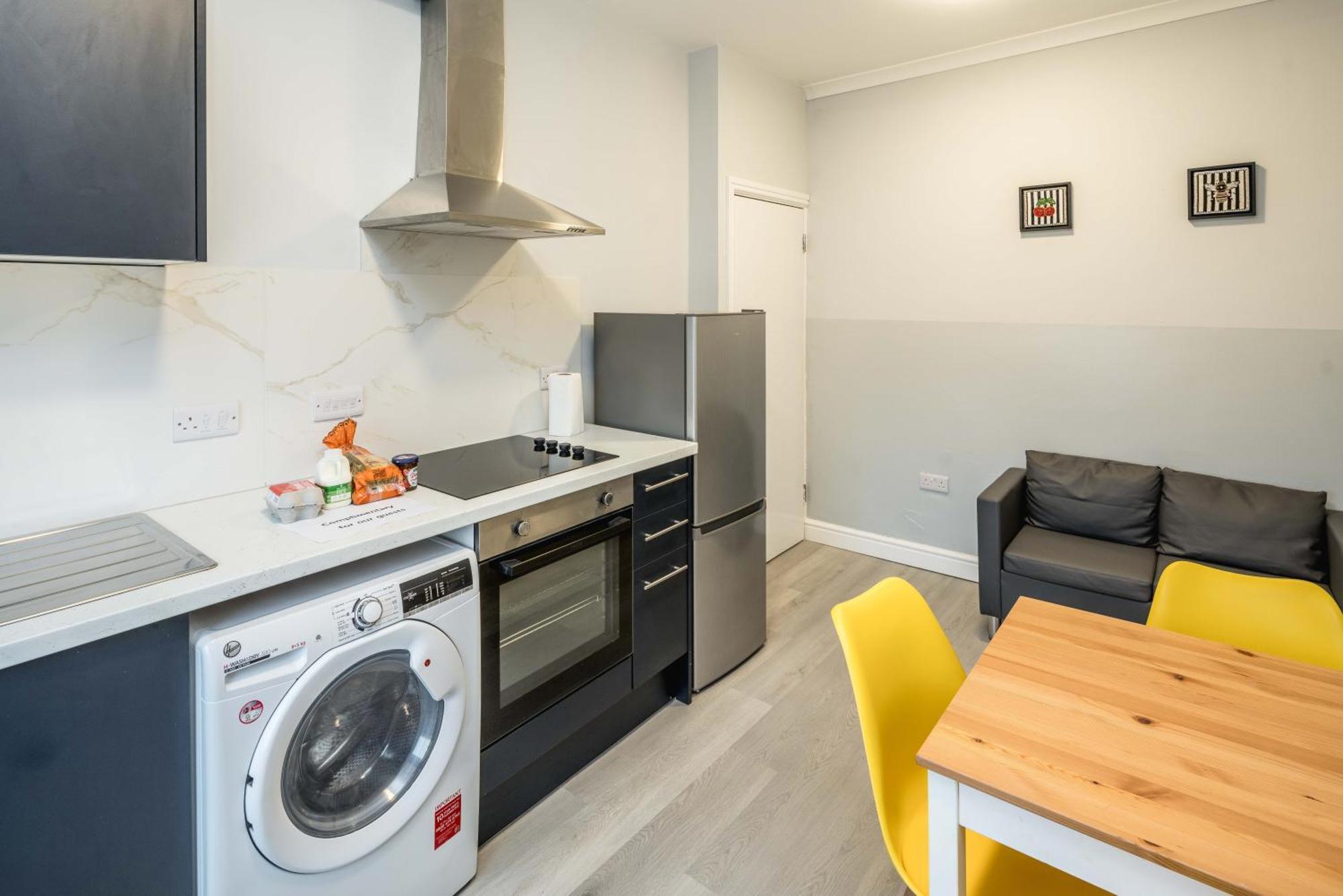 בדפורד Free Parking, 2 Beds,Close To Train Station מראה חיצוני תמונה